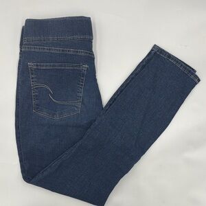 Levi Strauss & Co. Signature Gold Totally Shaping Pull-On Skinny Jeans